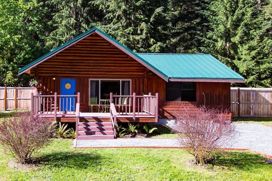 Glowing Pines Cabin