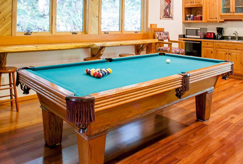 Pool table